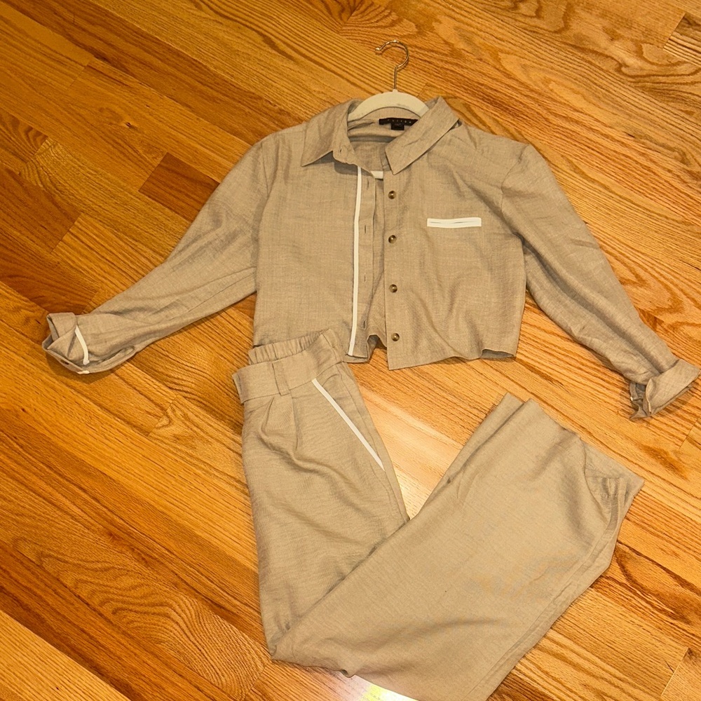 Women's Tan Pants & Jumpsuit Set